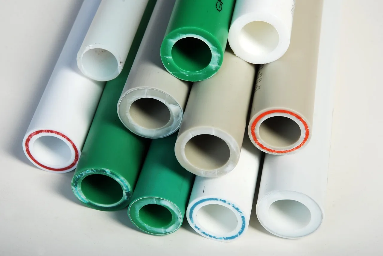 metody łączenia rur plastikowych